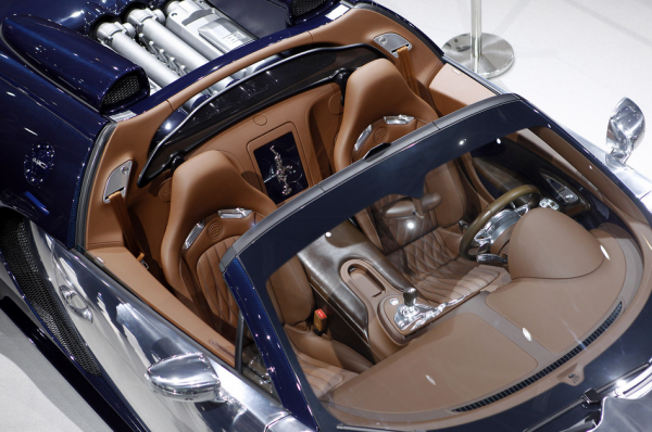 BugattiVeyron_interior